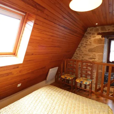 De Caractere Avec Terrasse Et Jardin Dans La Chataigneraie Cantalienne - Fr-1-742-14 Holiday home Leucamp